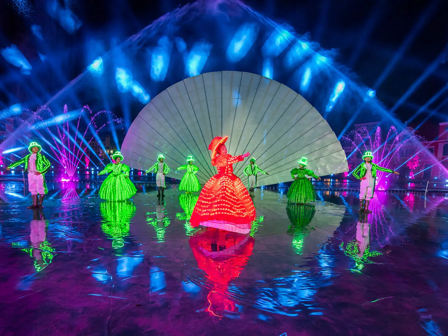  Night-time atmosphere of the light show and electronic dance music  in Grand World Phu Quoc- a popular tourism destination in Vietnam 