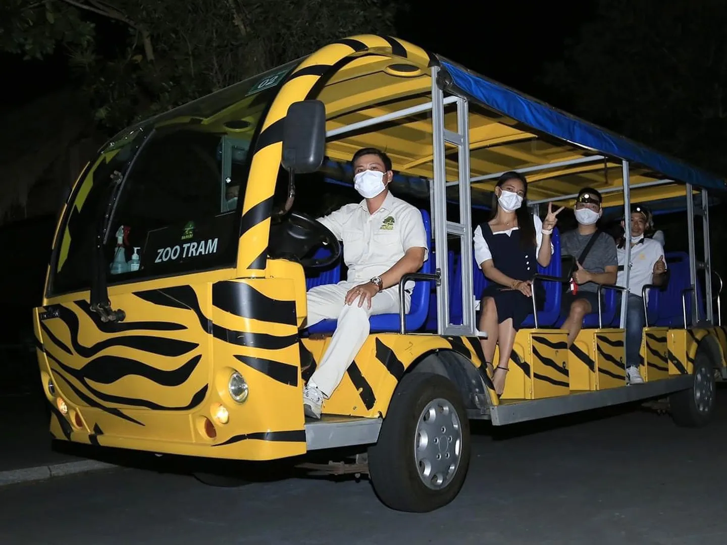  Night safari guided tour is departing in the search of adventure in Safari Phu Quoc theme park-a popular tourist destination in Vietnam 